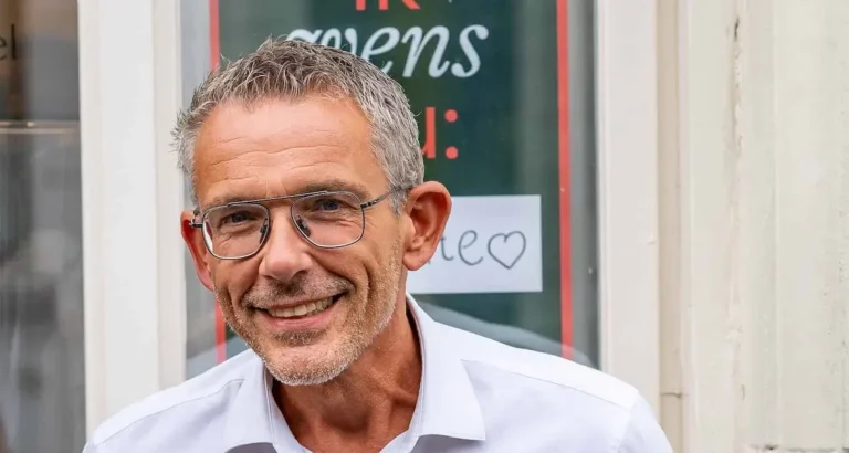 Blijkbaar hebben we de aansporing nodig: Fred Kappinga - Bidden voor de Buren